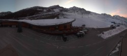 Archiv Foto Webcam Timmelsjoch: Mautstation Top Mountain Crosspoint 06:00