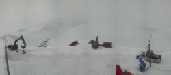 Archived image Webcam View Mountain Restaurant Mittelallalin 13:00