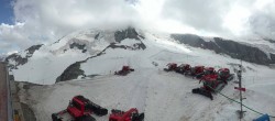 Archived image Webcam View Mountain Restaurant Mittelallalin 17:00