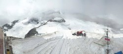 Archived image Webcam View Mountain Restaurant Mittelallalin 11:00