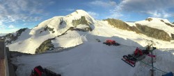 Archiv Foto Webcam Mountain Restaurant Mittelallalin 05:00