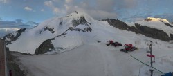 Archiv Foto Webcam Mountain Restaurant Mittelallalin 05:00
