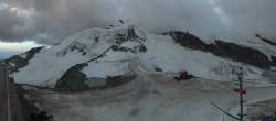 Archived image Webcam View Mountain Restaurant Mittelallalin 19:00