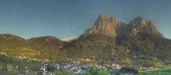 Archiv Foto Webcam Gemeinde Seis am Schlern 19:00
