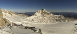 Archived image Panoramic webcam view at the Dachstein Glacier 04:00