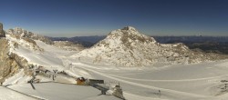 Archived image Panoramic webcam view at the Dachstein Glacier 06:00