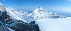 Archived image Panoramic webcam view at the Dachstein Glacier 21:00