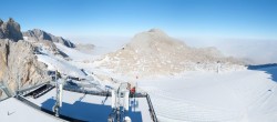 Archived image Panoramic webcam view at the Dachstein Glacier 06:00