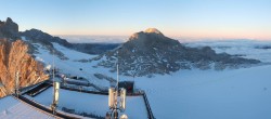 Archived image Panoramic webcam view at the Dachstein Glacier 10:00