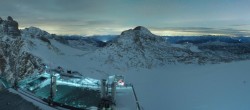 Archiv Foto Webcam Dachstein Gletscher: Panoramablick von der Bergstation 23:00