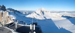 Archived image Panoramic webcam view at the Dachstein Glacier 13:00