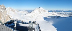 Archiv Foto Webcam Dachstein Gletscher: Panoramablick von der Bergstation 09:00