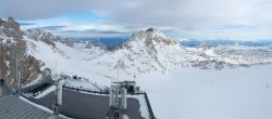 Archived image Panoramic webcam view at the Dachstein Glacier 09:00