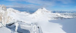 Archiv Foto Webcam Dachstein Gletscher: Panoramablick von der Bergstation 09:00