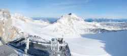 Archived image Panoramic webcam view at the Dachstein Glacier 09:00