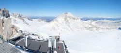 Archiv Foto Webcam Dachstein Gletscher: Panoramablick von der Bergstation 11:00