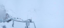 Archiv Foto Webcam Dachstein Gletscher: Panoramablick von der Bergstation 06:00