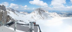 Archiv Foto Webcam Dachstein Gletscher: Panoramablick von der Bergstation 13:00