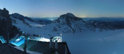 Archiv Foto Webcam Dachstein Gletscher: Panoramablick von der Bergstation 23:00