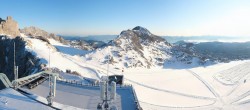 Archiv Foto Webcam Dachstein Gletscher: Panoramablick von der Bergstation 05:00