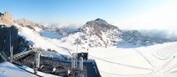 Archived image Panoramic webcam view at the Dachstein Glacier 05:00