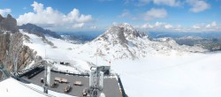 Archiv Foto Webcam Dachstein Gletscher: Panoramablick von der Bergstation 15:00