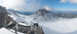 Archiv Foto Webcam Dachstein Gletscher: Panoramablick von der Bergstation 17:00