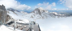 Archiv Foto Webcam Dachstein Gletscher: Panoramablick von der Bergstation 13:00
