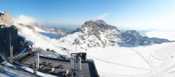 Archiv Foto Webcam Dachstein Gletscher: Panoramablick von der Bergstation 06:00