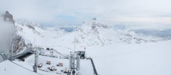 Archived image Panoramic webcam view at the Dachstein Glacier 07:00