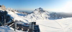Archiv Foto Webcam Dachstein Gletscher: Panoramablick von der Bergstation 05:00