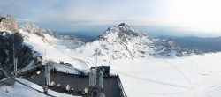Archiv Foto Webcam Dachstein Gletscher: Panoramablick von der Bergstation 06:00
