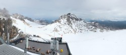 Archiv Foto Webcam Dachstein Gletscher: Panoramablick von der Bergstation 04:00