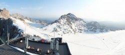Archiv Foto Webcam Dachstein Gletscher: Panoramablick von der Bergstation 05:00