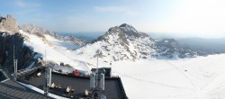 Archiv Foto Webcam Dachstein Gletscher: Panoramablick von der Bergstation 06:00
