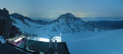 Archiv Foto Webcam Dachstein Gletscher: Panoramablick von der Bergstation 01:00