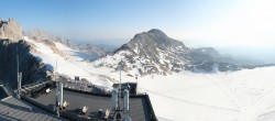 Archiv Foto Webcam Dachstein Gletscher: Panoramablick von der Bergstation 06:00