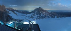 Archiv Foto Webcam Dachstein Gletscher: Panoramablick von der Bergstation 23:00
