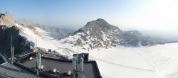 Archiv Foto Webcam Dachstein Gletscher: Panoramablick von der Bergstation 06:00