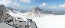 Archived image Panoramic webcam view at the Dachstein Glacier 15:00