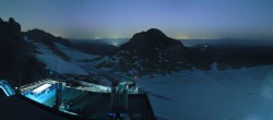 Archiv Foto Webcam Dachstein Gletscher: Panoramablick von der Bergstation 01:00