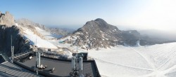 Archiv Foto Webcam Dachstein Gletscher: Panoramablick von der Bergstation 06:00
