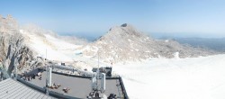 Archiv Foto Webcam Dachstein Gletscher: Panoramablick von der Bergstation 09:00