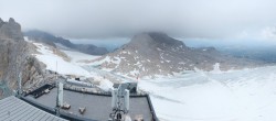 Archiv Foto Webcam Dachstein Gletscher: Panoramablick von der Bergstation 17:00