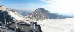 Archiv Foto Webcam Dachstein Gletscher: Panoramablick von der Bergstation 06:00