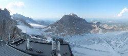 Archiv Foto Webcam Dachstein Gletscher: Panoramablick von der Bergstation 17:00