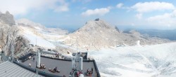 Archiv Foto Webcam Dachstein Gletscher: Panoramablick von der Bergstation 09:00