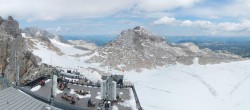 Archiv Foto Webcam Dachstein Gletscher: Panoramablick von der Bergstation 11:00