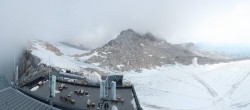 Archiv Foto Webcam Dachstein Gletscher: Panoramablick von der Bergstation 07:00