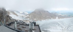Archiv Foto Webcam Dachstein Gletscher: Panoramablick von der Bergstation 11:00